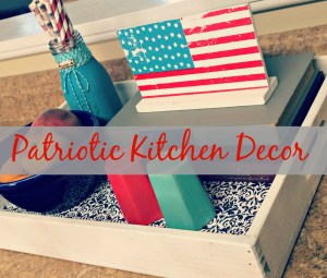 Patriotic Kitchen Decor via ComeHomeForComfort.com 7
