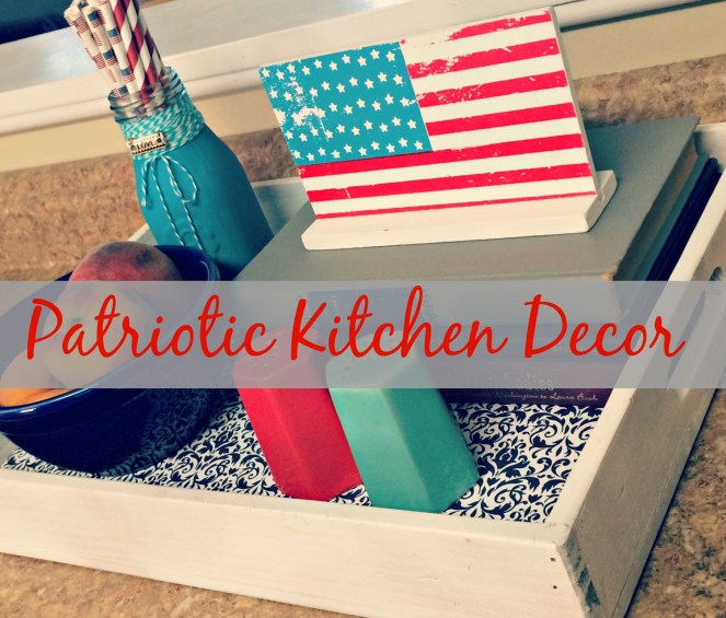 Patriotic Kitchen Decor via ComeHomeForComfort.com 7