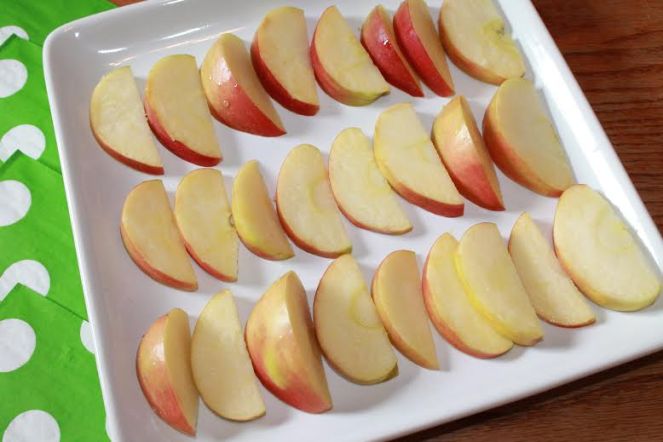 Caramel Apple Nachos 3