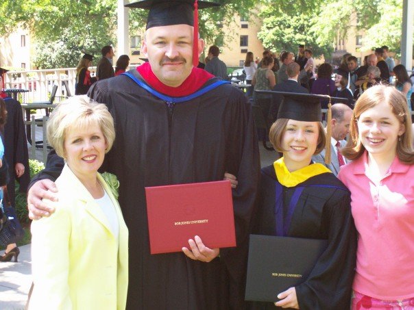 200756_17426937648_359_n